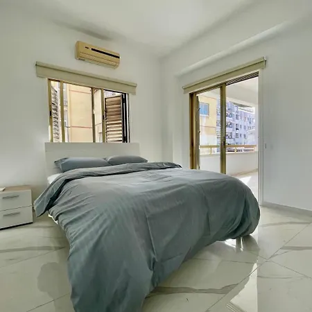 Lazuli City Center Ap 5B Lejlighed