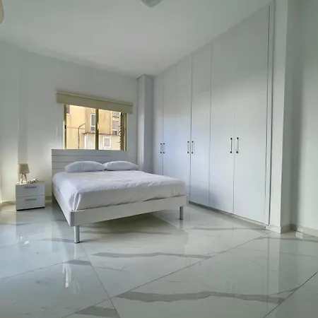 Апартаменти Centro Ларнака