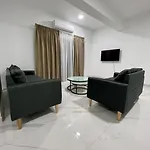 Appartamento Centro Larnaca