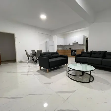 Apartman Lazuli City Center Ap 5B *