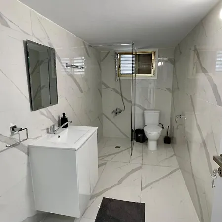 Lazuli Center Ap 5b * Larnaca