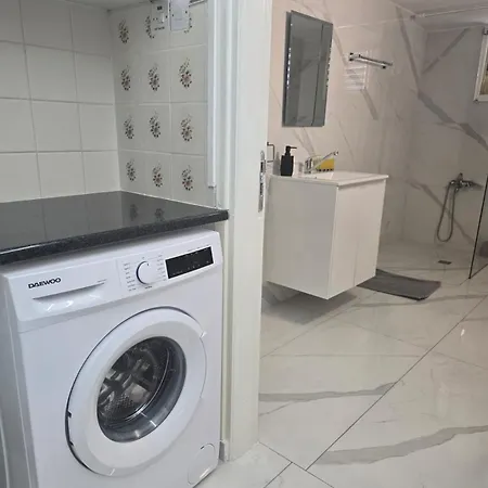Lazuli Center Ap 5b Larnaca